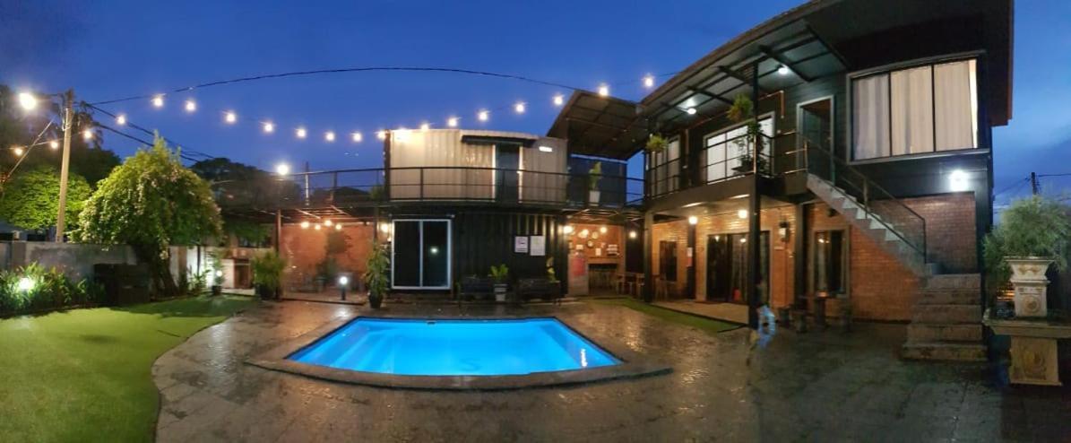 Safar House & Cabin Kuala Kangsar Esterno foto